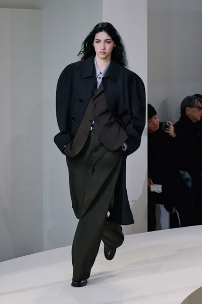 Look 29
